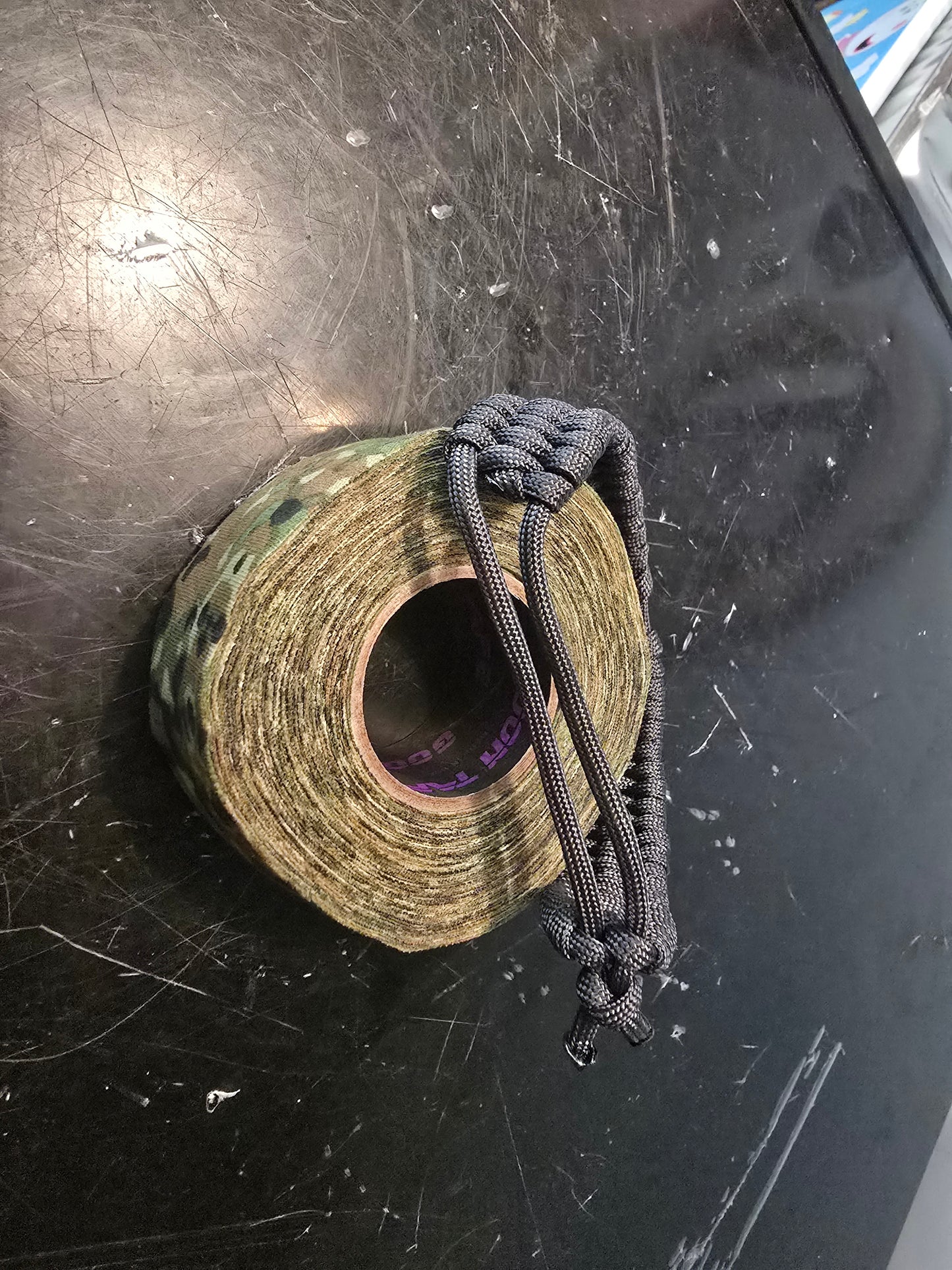 Skullobite stealth grey paracord bracelet