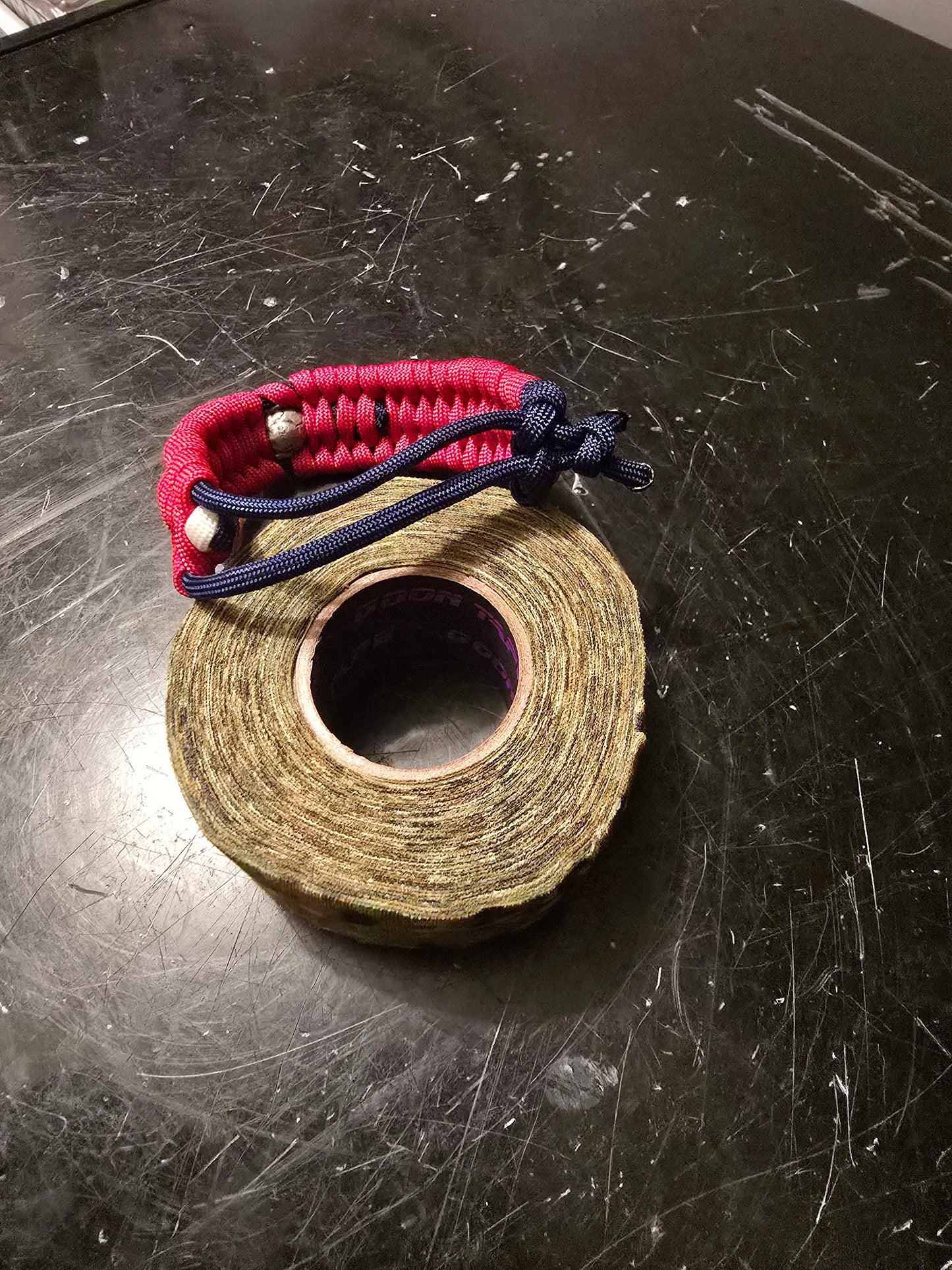 Stars and skulls paracord bracelet
