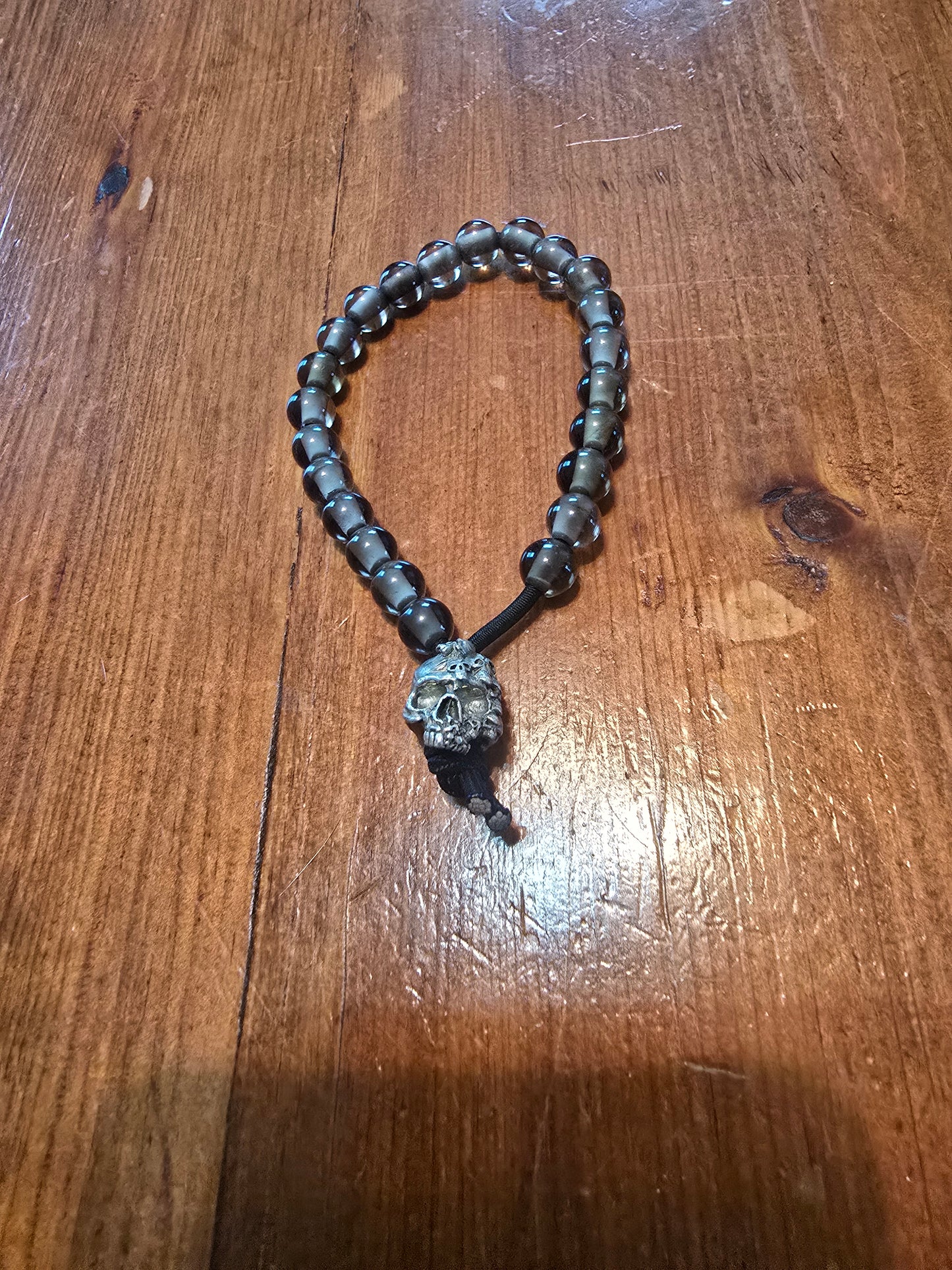 Mindbind: quarts and skull shock cord bracelet