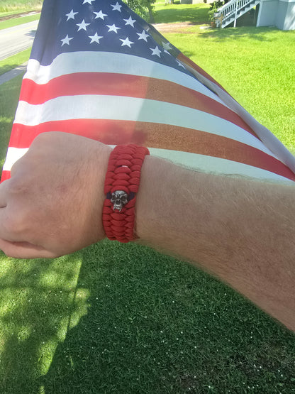 Stars and skulls paracord bracelet