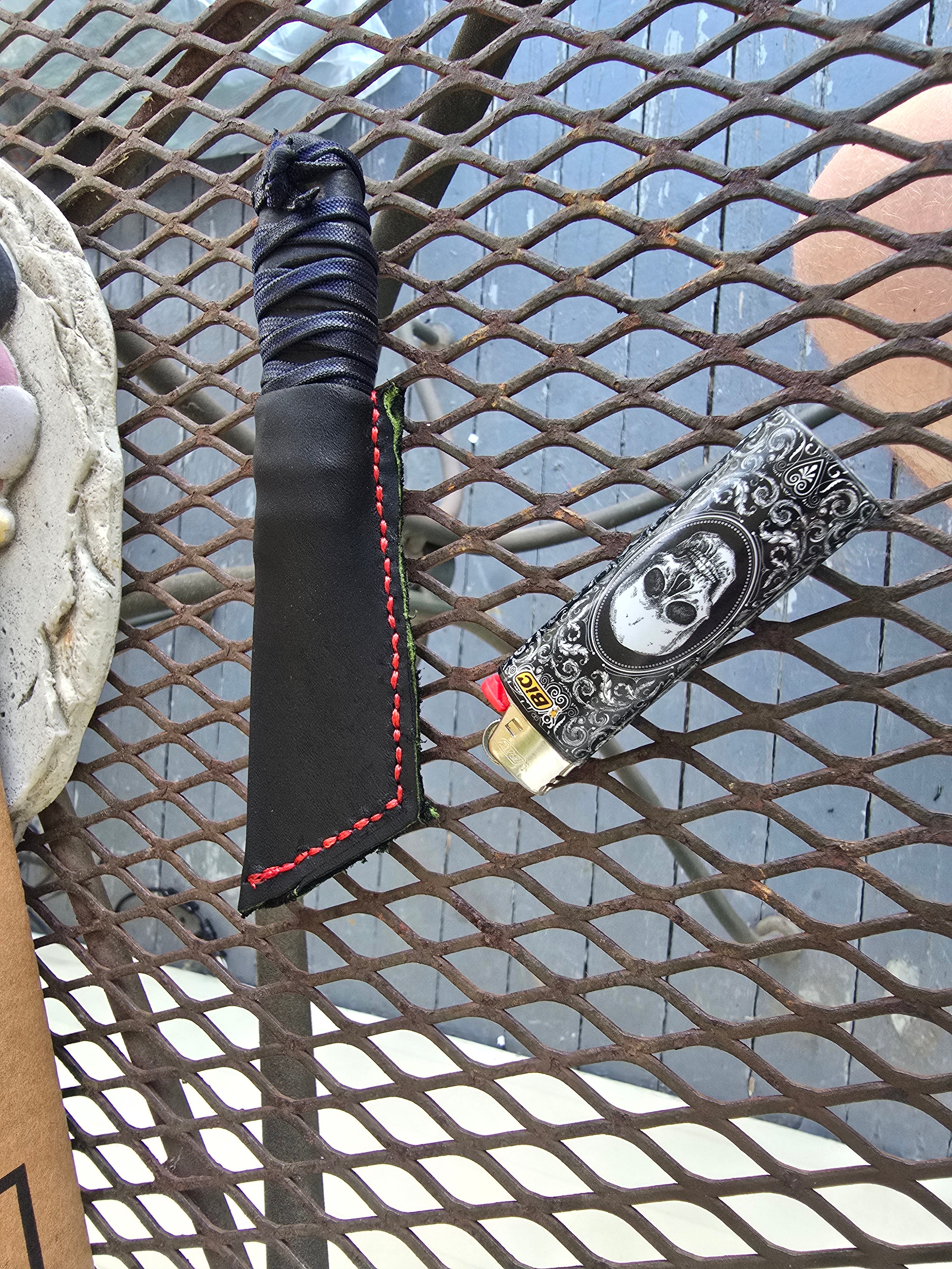 Modified micro tanto utility knife with leather slip