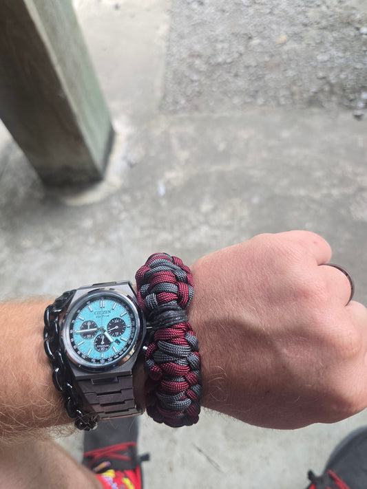 Skullobite threads cobra spine bracelet
