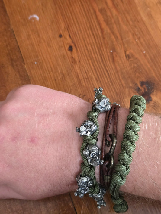 Gas mask Skullobite paracord bracelet